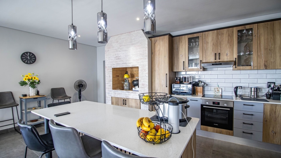 3 Bedroom Property for Sale in Hoogland Western Cape